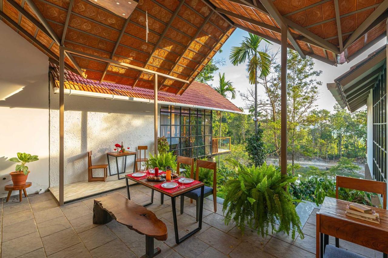Stayvista At Cicada Chikmagalur 2Bhk Breakfast Included With Amazing View المظهر الخارجي الصورة